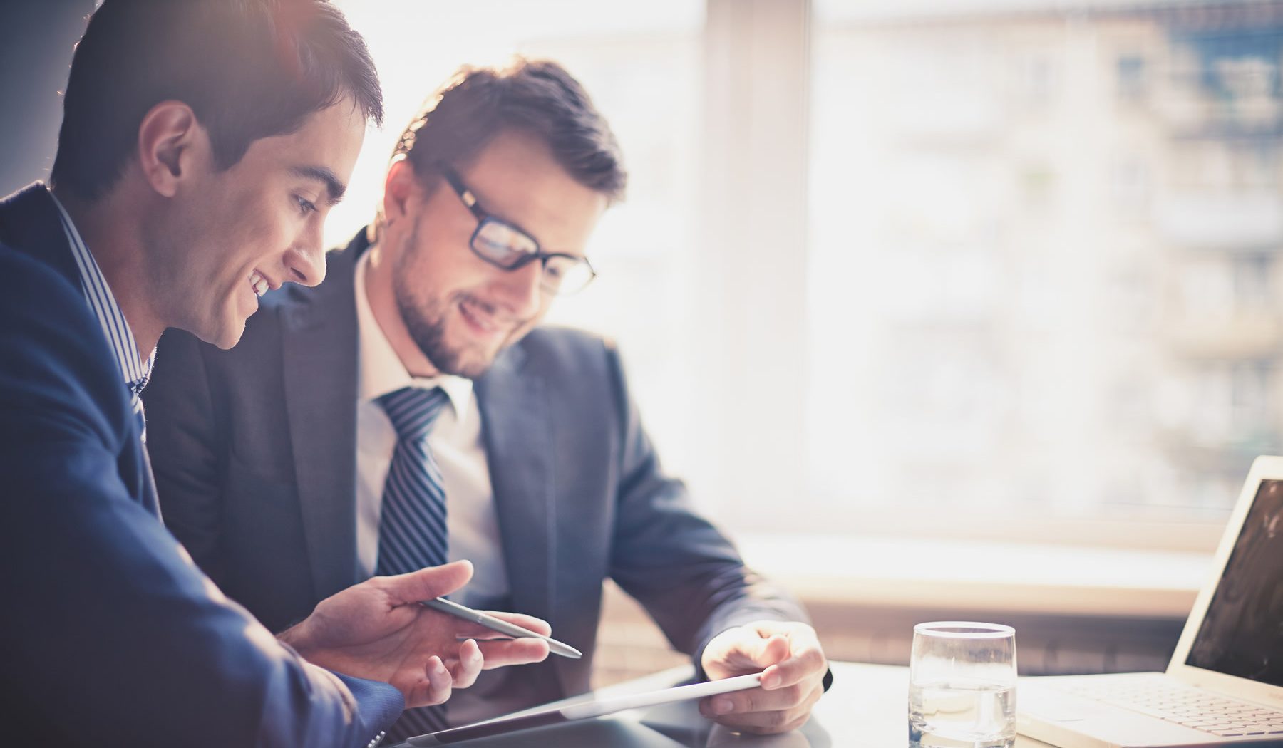 Durch unsere internationale Vernetzung konnten unsere Kunden ihr <strong>eigenes Portfolio in Handel, Immobilien und FinTech um rund 200 Mio. CHF ausbauen</strong>