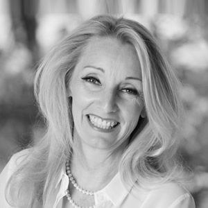 <p><strong>«Seit 2001 konnten wir für unsere Kunden einen Mehrwert von weit über 30 Mio. CHF schaffen»</strong><br />
<em>Sybille L. Hochdörffer, Inhaberin Casa Nova Consulting AG</em></p>
